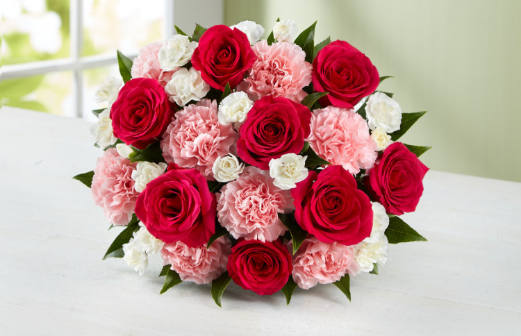 carnation-and-roses.jpg